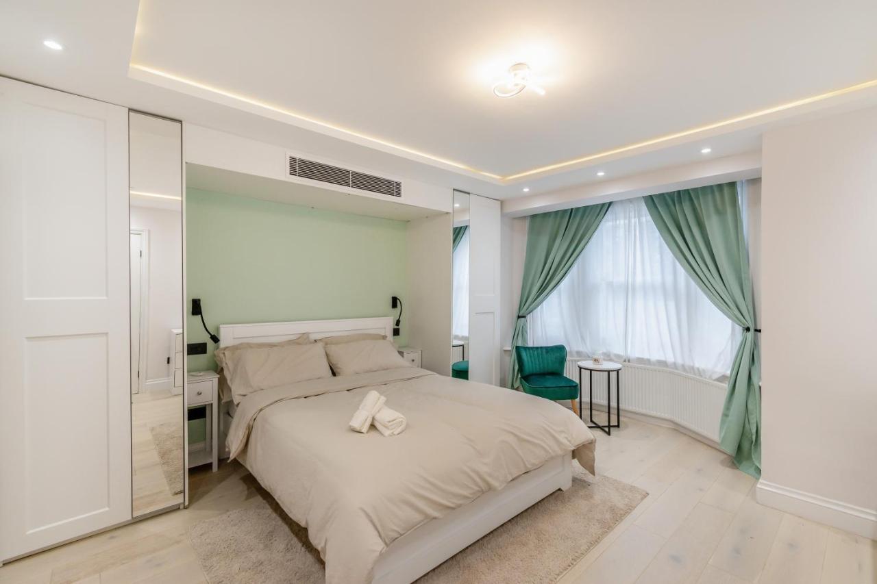 Apartamento Modern Garden Flat With Private Parking Londres Exterior foto