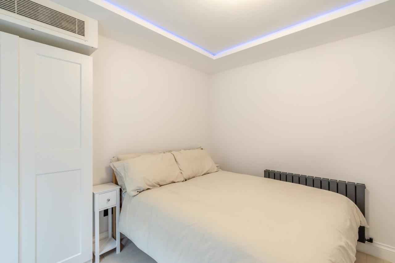 Apartamento Modern Garden Flat With Private Parking Londres Exterior foto